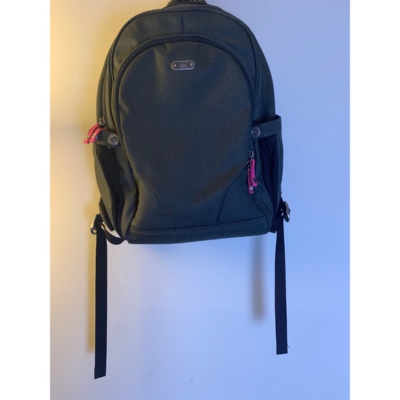 REI Handbags - REI | Ashbury Day Pack